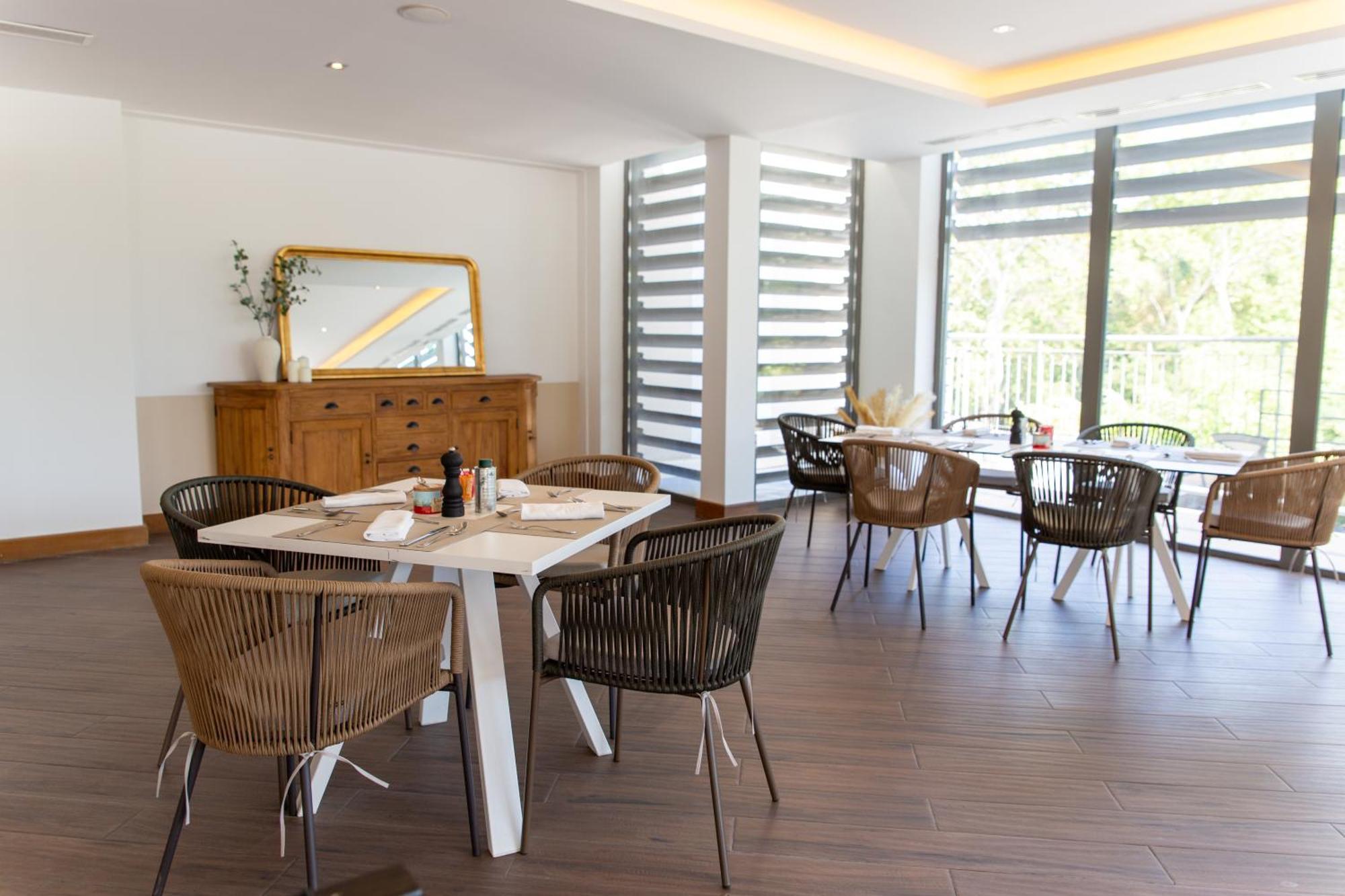 Zenitude Hotel La Valadiere, Ascend Hotel Collection Juvignac Exterior foto